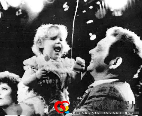 试管婴儿一代二代三代有啥区别?第三代最好吗?(图1) 试管婴儿一代二代三代有啥区别?第三代最好吗?(图1)