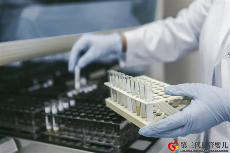 本土增1787+5442,上海1600万人筛查启动!清明能出游吗?速看!(图1) 本土增1787+5442,上海1600万人筛查启动!清明能出游吗?速看!(图1)