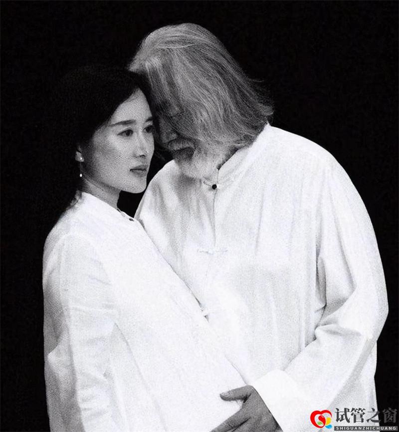 他是知名大导演,妻子为其3次试管取70颗卵子,今年近百岁成人生赢家(图8) 他是知名大导演,妻子为其3次试管取70颗卵子,今年近百岁成人生赢家(图8)