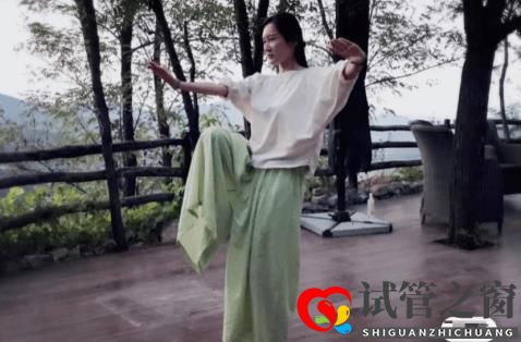 他是知名大导演,妻子为其3次试管取70颗卵子,今年近百岁成人生赢家(图10) 他是知名大导演,妻子为其3次试管取70颗卵子,今年近百岁成人生赢家(图10)