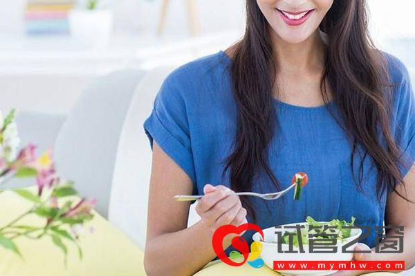 试管移植后忌口蔬菜水果一览表,这份一日三餐食谱供参考!(图1) 不孕女性试管移植后食物要忌口