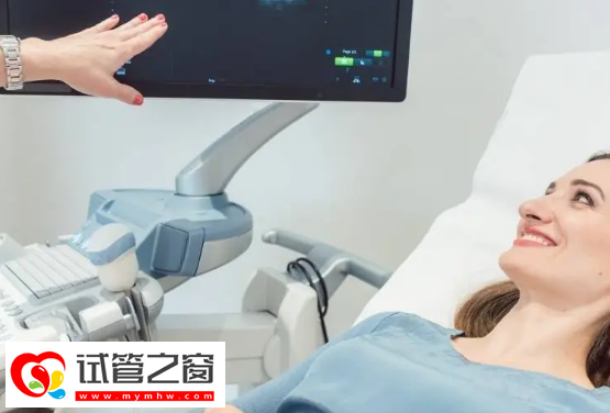 3代试管拮抗剂促排后雌二醇数值到达多少可以取卵12个?(图1) E2水平与成熟卵泡数量成正比