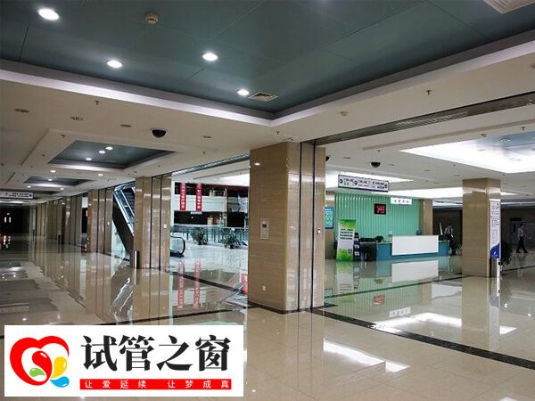 高龄为什么要做三代试管(图1) 高龄女性生育能力下降